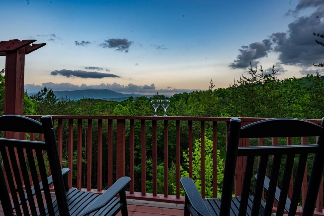 Private Mountain Cabin, Hot Tub Escape In The Smokies, With The View Sevierville Exterior foto